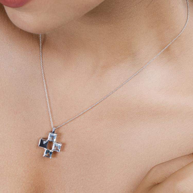 Pre Owned 2.75 cts Aquamarine 14K White Gold Quad Pendant