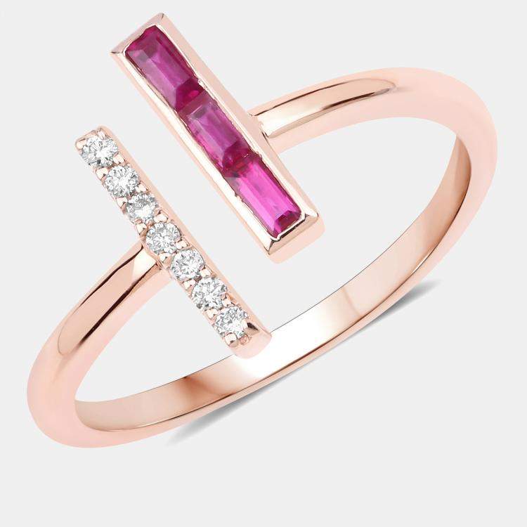 مملوكة مسبقًا 0.15 cts Ruby and Diamond 14K Rose Gold Bypass Bar Ring US Size 6.50