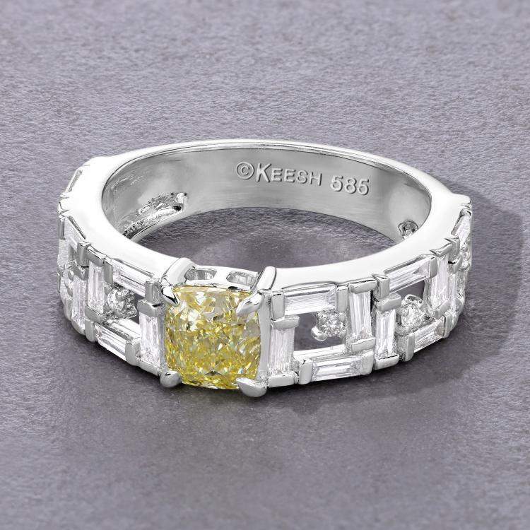 Pre Owned 1.00 cts Yellow Diamond and White Diamond 14K White Gold Bridal Ring US Size 7