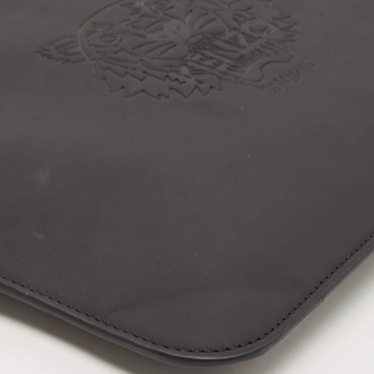 Pre Owned Kenzo Black Tiger Engraved Leather Wristlet Pouch