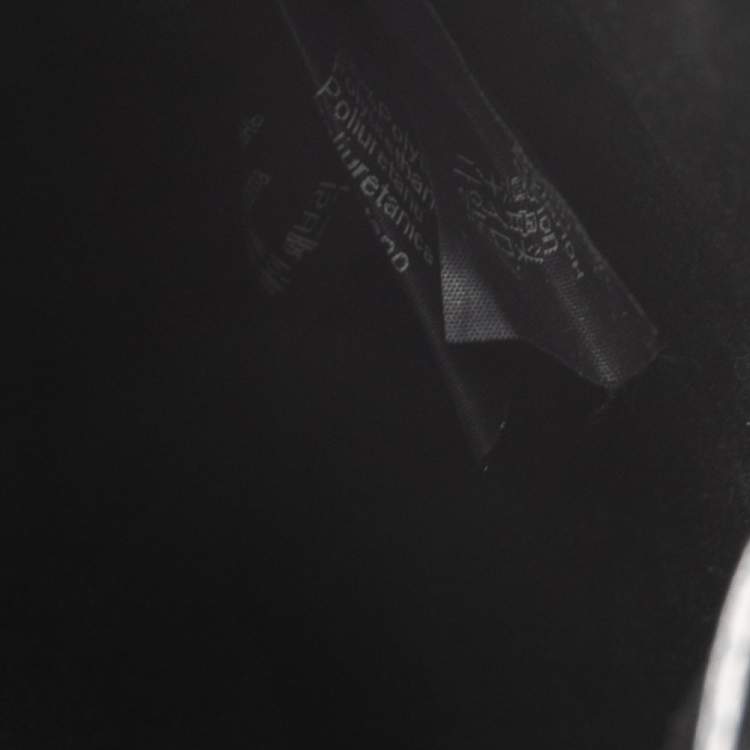 Pre Owned Kenzo Silver Patent Leather Phone Case Crossbody Bag