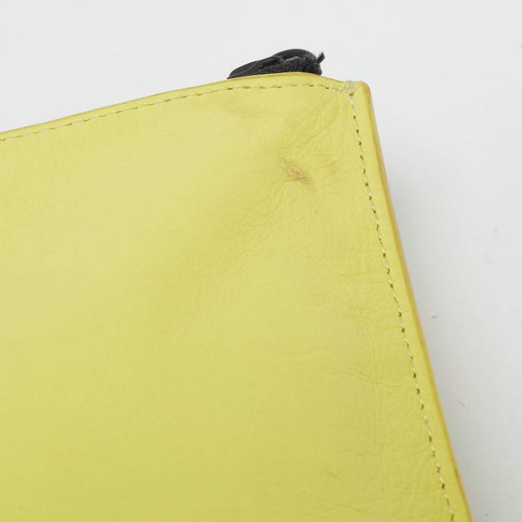 Pre Owned Kenzo Yellow Leather Oversized Forever No? Clutch