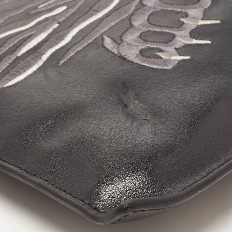 Pre Owned Kenzo Black Tiger Embroidered Leather Zip Flat Pouch