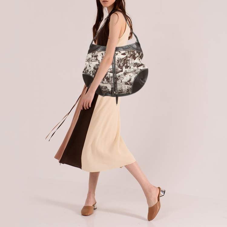 مملوكة مسبقًا Lancel Graphic Print Dark Brown Canvas and Leather Hobo