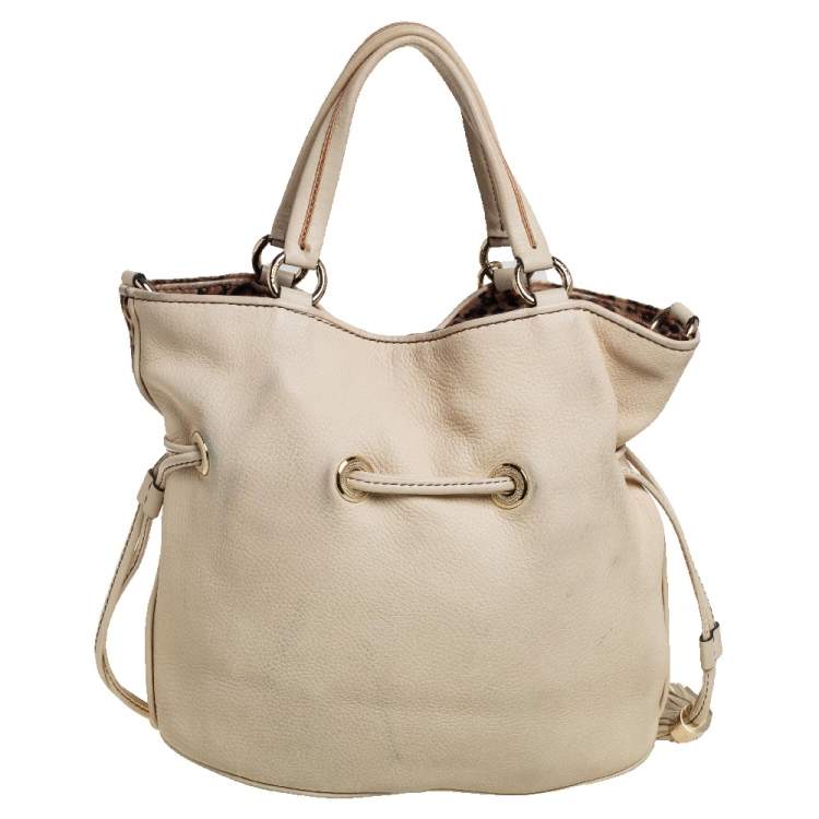 Pre Owned Lancel Cream Pebbled Leather Premiere Flirt Bucket Bag