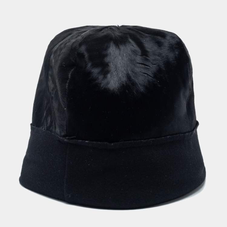 Pre Owned Lanvin Black Lamb Fur Beanie