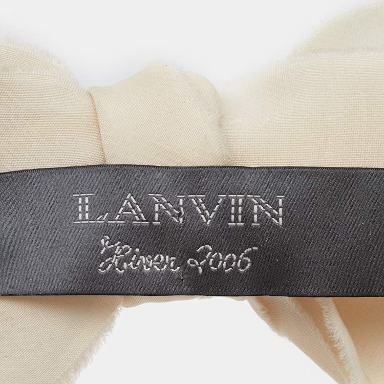 مملوكة مسبقًا Lanvin Ivory Silk Bow Pin Brooch