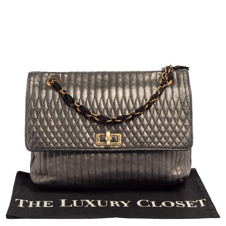 مملوكة مسبقًا Lanvin Metallic Grey Quilted Leather Happy Shoulder Bag