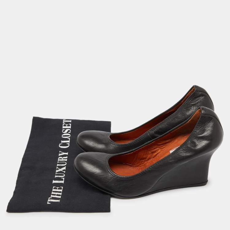 Pre Owned Lanvin Black Leather Wedge Pumps Size 38.5