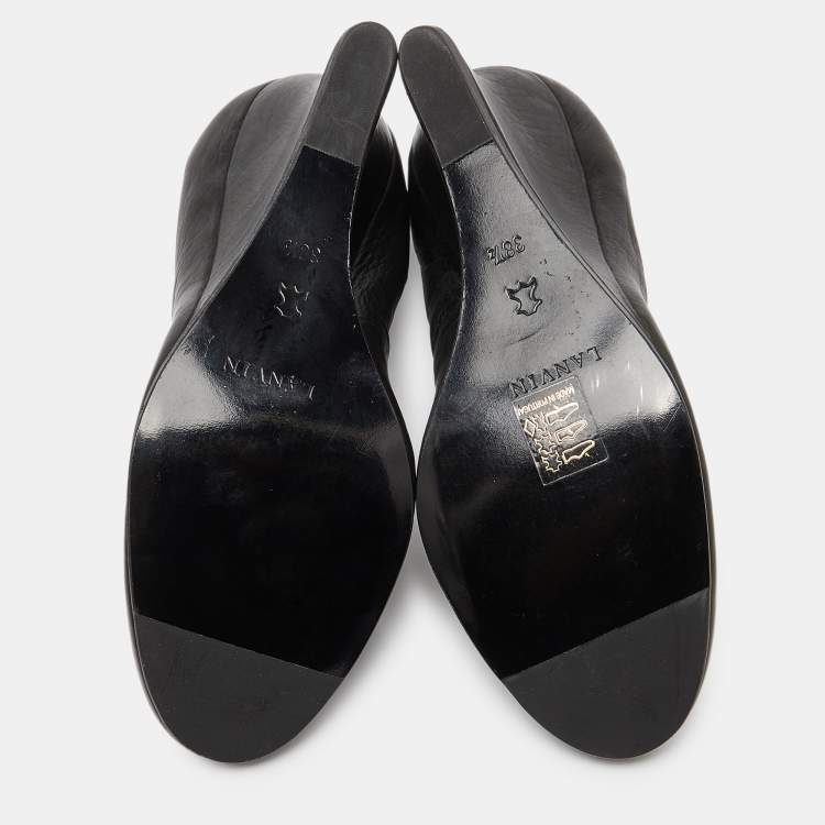 Pre Owned Lanvin Black Leather Wedge Pumps Size 38.5