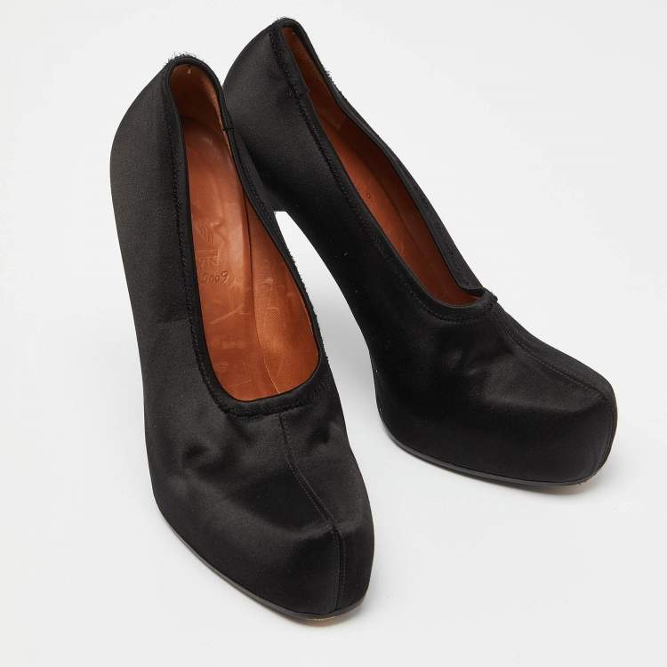 Pre Owned Lanvin Black Satin Platform Pumps Size 38.5