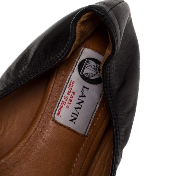 Pre Owned Lanvin Black Leather Scrunch Ballet Flats Size 37.5