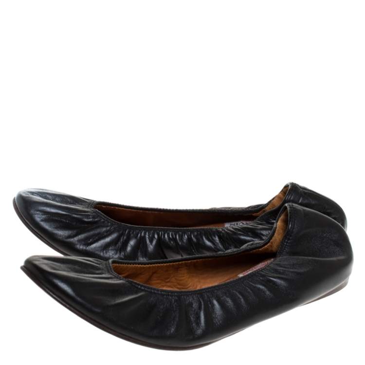 Pre Owned Lanvin Black Leather Scrunch Ballet Flats Size 37.5
