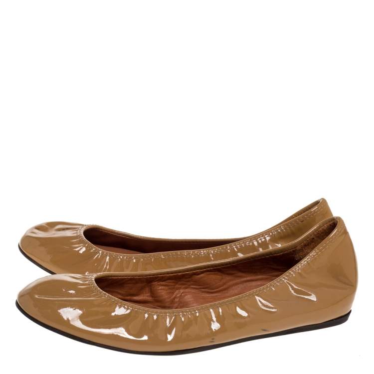 Pre Owned Lanvin Beige Patent Leather Scrunch Ballet Flats Size 36.5 