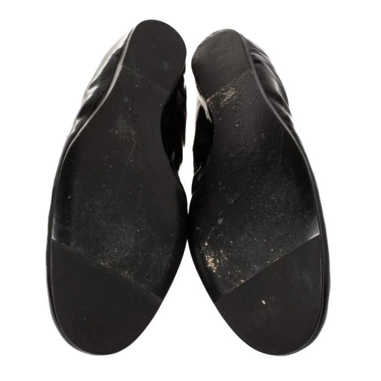 مملوكة مسبقًا  Lanvin Black Patent Leather Scrunch Ballet Flats Size 42