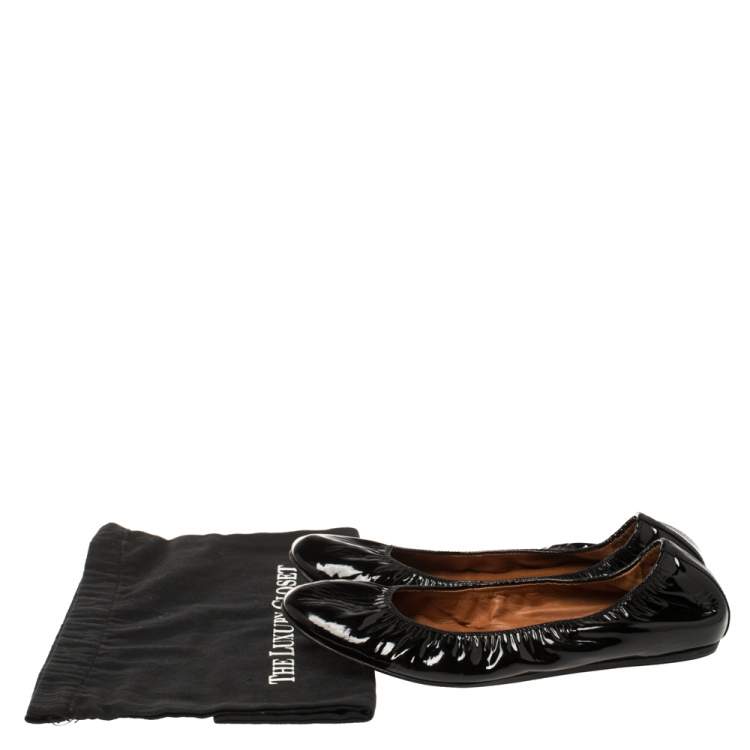 مملوكة مسبقًا  Lanvin Black Patent Leather Scrunch Ballet Flats Size 42