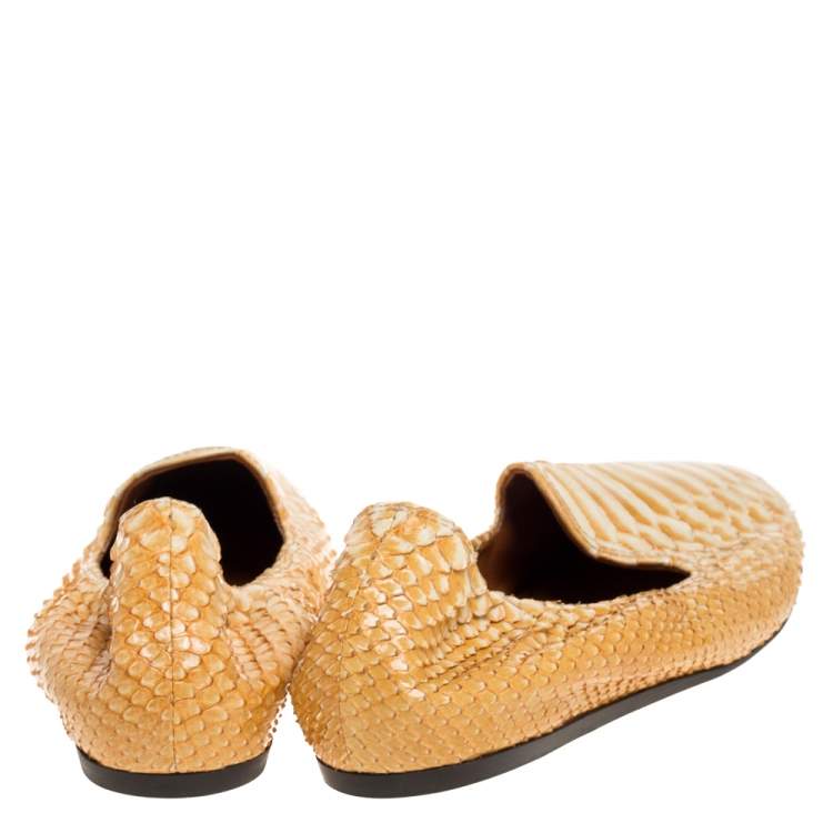مملوكة مسبقًا Lanvin Yellow Python Scrunch Smoking Slippers Size 40