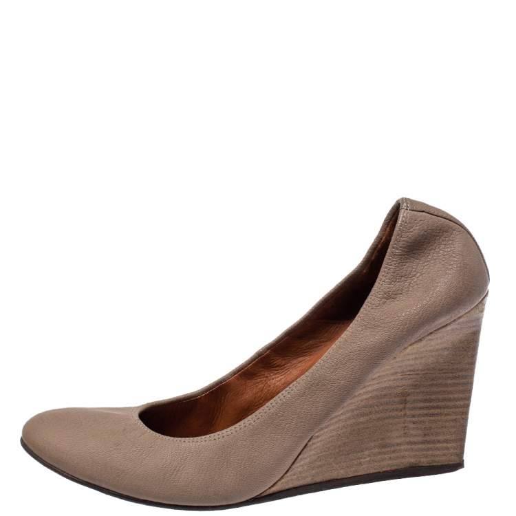 Pre Owned Lanvin Beige Leather Slip On Wedge Pumps Size 42