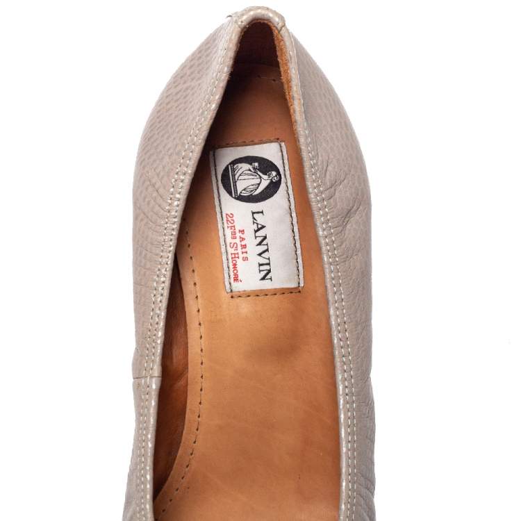 مملوكة مسبقًا Lanvin Grey Textured Leather Scrunch Wedge Pumps Size 39