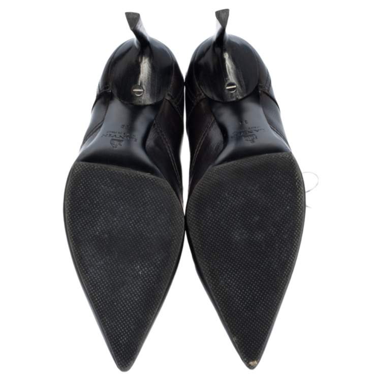 مملوكة مسبقًا Lanvin Black Leather Pointed Toe Ankle Booties Size 39