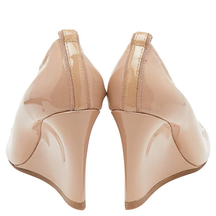 Pre Owned Lanvin Beige Patent Leather Wedge Pumps Size 36.5