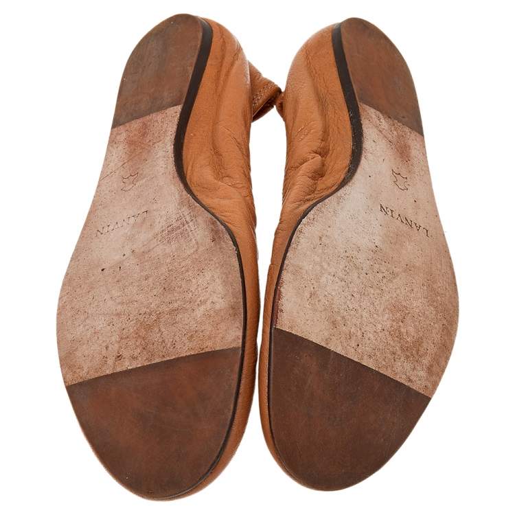 Pre Owned Lanvin Beige Leather Scrunch Flats Size 38.5