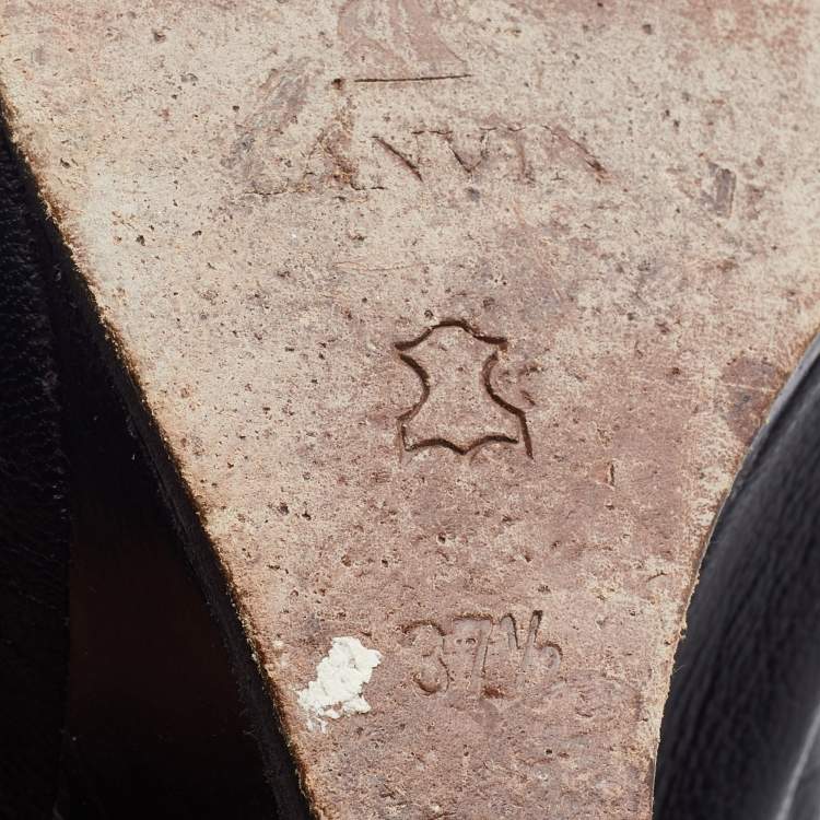 Pre Owned Lanvin Black Leather Wedge Pumps Size 37.5