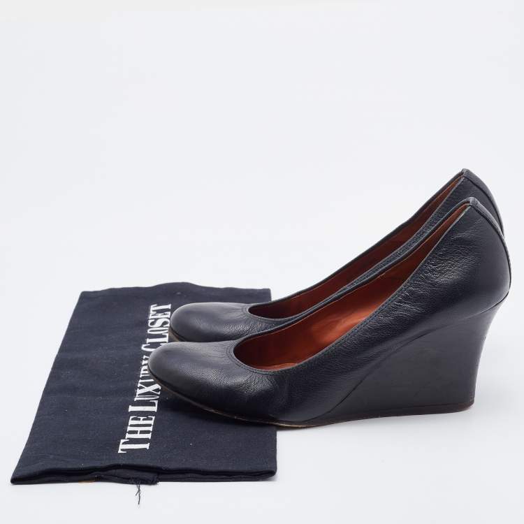 Pre Owned Lanvin Black Leather Wedge Pumps Size 37.5