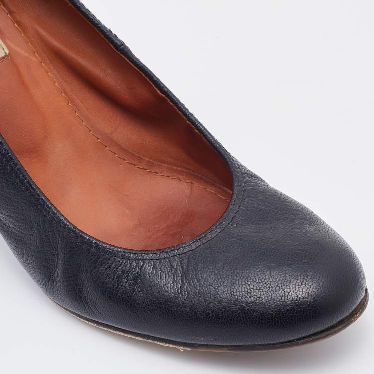 Pre Owned Lanvin Black Leather Wedge Pumps Size 37.5