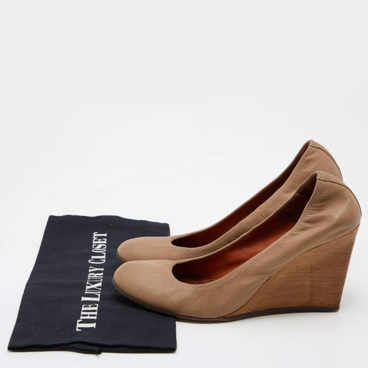 Pre Owned Lanvin Beige Leather Wedge Pumps Size 40