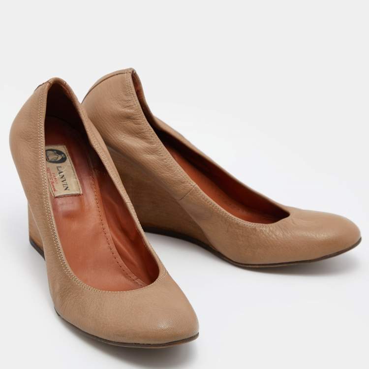 Pre Owned Lanvin Beige Leather Wedge Pumps Size 40