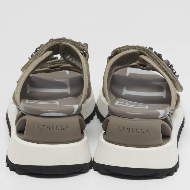 Pre Owned Le Silla Yui Wave Size 40 Grey Fabric and Net Slide Sandals