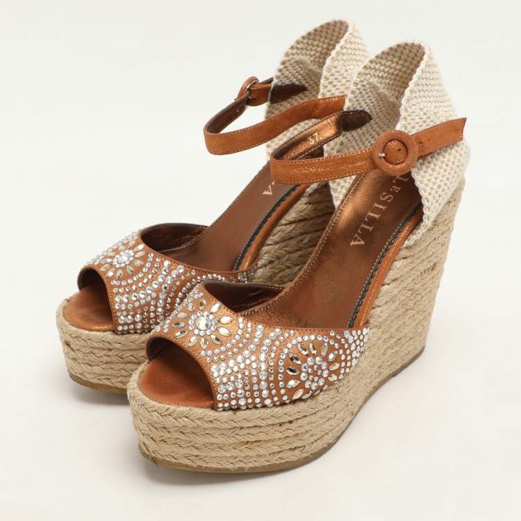 Pre Owned Le Silla Brown/Beige Canvas and Suede Crystal Embellished Wedge Sandals Size 37