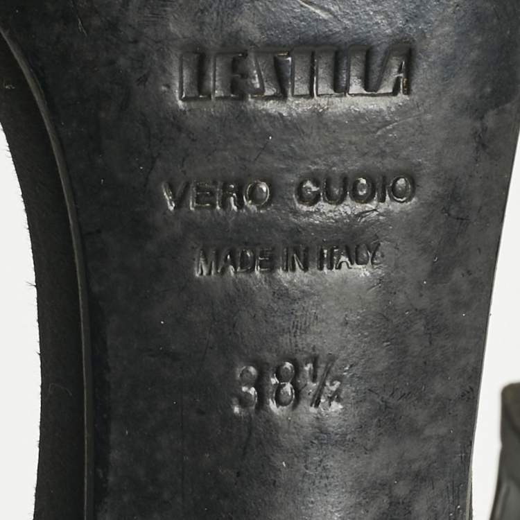 Pre Owned Le Silla Black Satin Crystal Embellish T-Strap Sandals Size 38.5