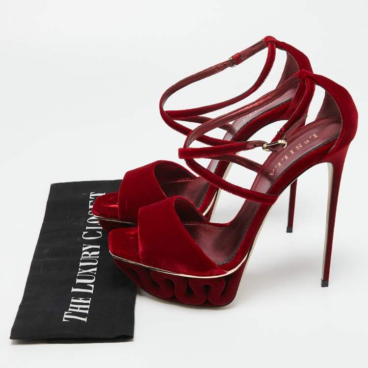 Pre Owned Le Silla Red Velvet Ankle Strap Platform Sandals Size 40