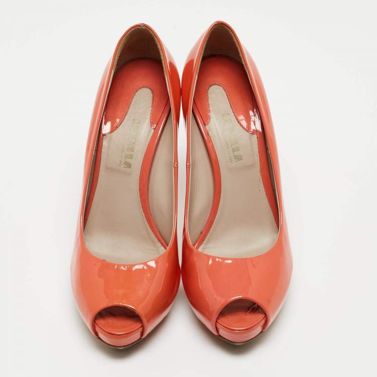 Pre Owned Le Silla Orange Patent Peep Toe Pumps Size 39.5