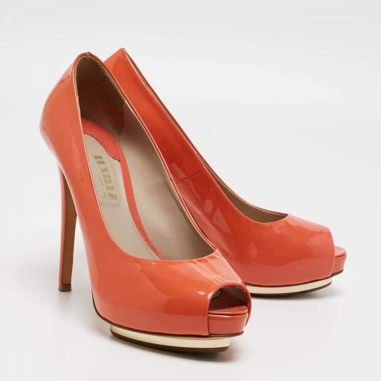 Pre Owned Le Silla Orange Patent Peep Toe Pumps Size 39.5