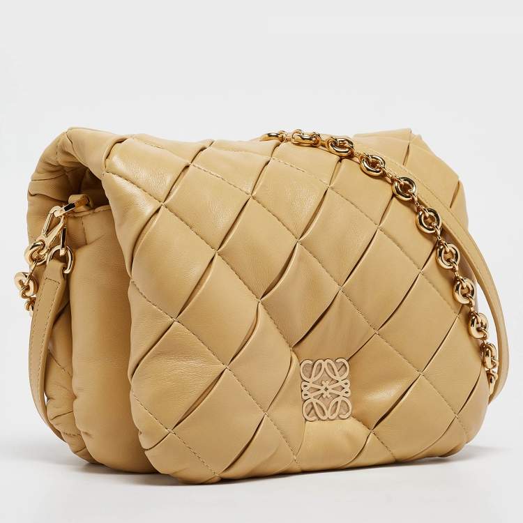 Pre Owned Loewe Beige Leather Pleated Goya Puffer Shoulder Bag