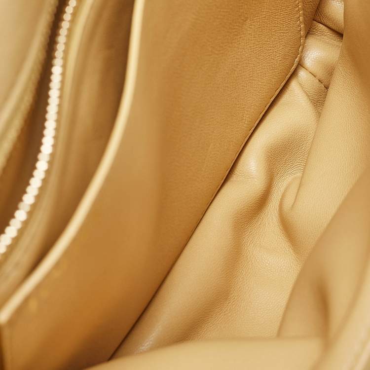 Pre Owned Loewe Beige Leather Pleated Goya Puffer Shoulder Bag