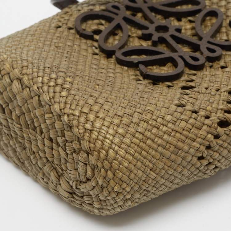 Pre Owned Loewe Green Raffia and Canvas Anagram Ajouré Bucket Bag