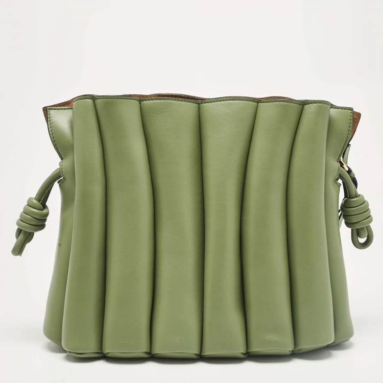 Pre Owned Loewe Rosemary Leather Ondas Flamenco Knot Shoulder Bag