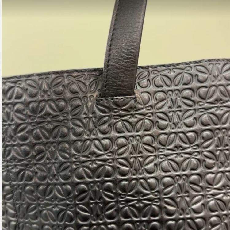 Pre Owned Loewe Black Leather Anagram Tote Bag