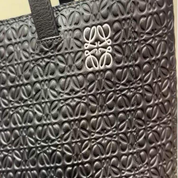 Pre Owned Loewe Black Leather Anagram Tote Bag