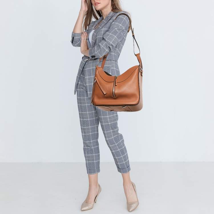 Pre Owned Loewe Brown Leather Medium Hammock Shoulder Bag