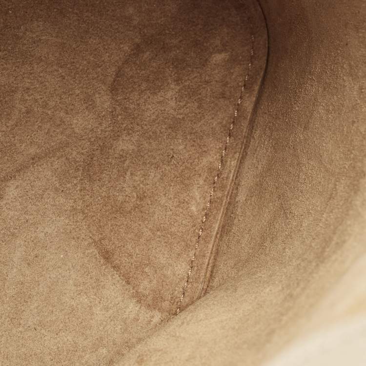 Pre Owned Loewe Beige Leather Mini Pebble Bucket Bag