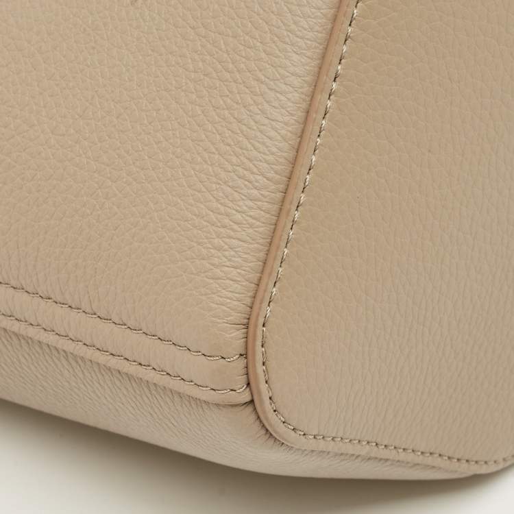 Pre Owned Loewe Beige Leather Mini Pebble Bucket Bag
