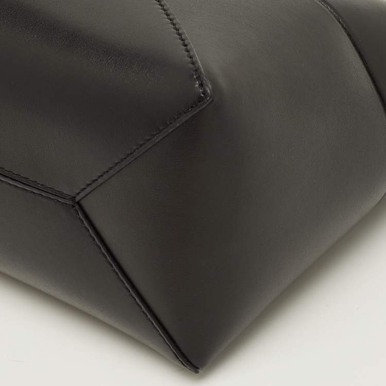 Pre Owned Loewe Puzzle Black Leather Make-Up Bag