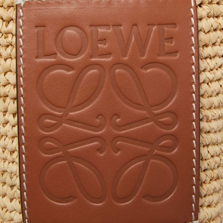 مملوكة مسبقًا  Loewe Beige/Brown Woven Raffia and Leather Cylinder Pocket Crossbody Bag