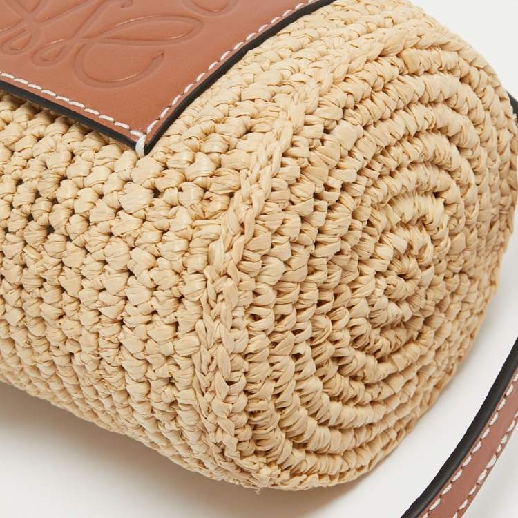 مملوكة مسبقًا  Loewe Beige/Brown Woven Raffia and Leather Cylinder Pocket Crossbody Bag