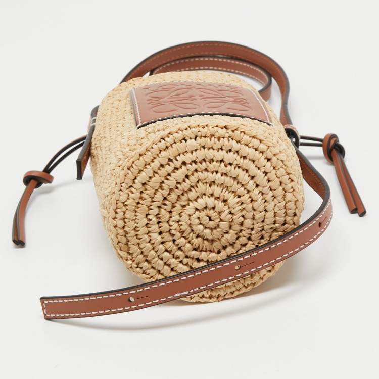مملوكة مسبقًا  Loewe Beige/Brown Woven Raffia and Leather Cylinder Pocket Crossbody Bag